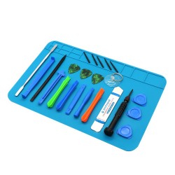 Tapis de r&eacute;paration avec ces outils de d&eacute;montage 