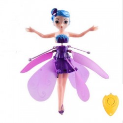princesse volante poup&eacute;e avec ces lumi&egrave;res LED