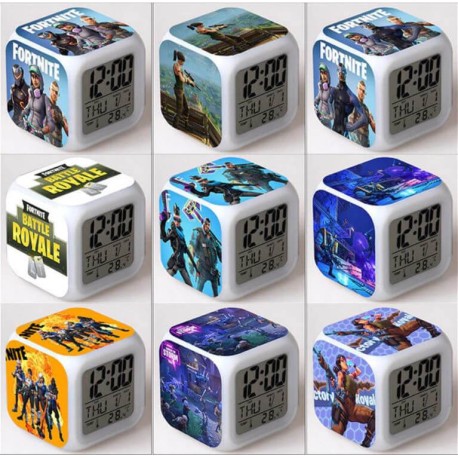 Despertador digital LED Fortnite para escritorio o mesita de noche infantil