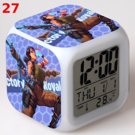 Despertador digital LED Fortnite para escritorio o mesita de noche infantil